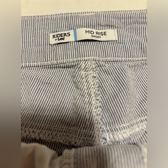 Riders by Lee, mid rise stretch, seersucker pattern, approx size 14 - Picture 3 of 7